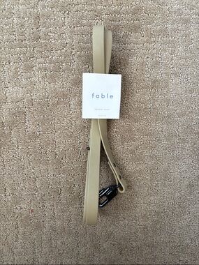 FABLE Signature Dog Leash in‎ Beige